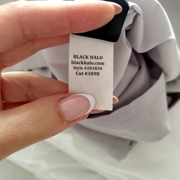 Black Halo Jackie O Sleeveless Sheath Dress in light grey sz 6 - Picture 6 of 9